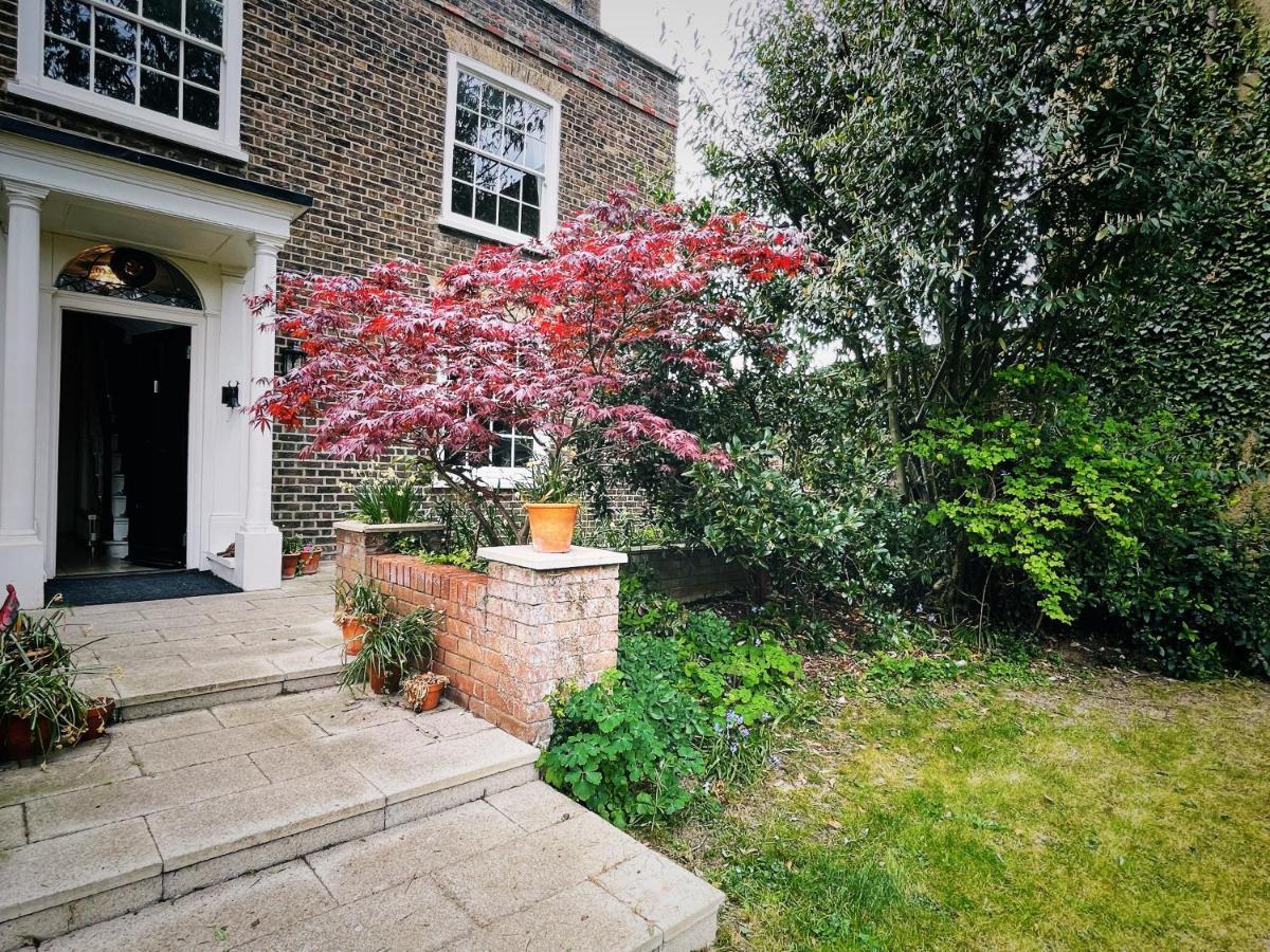 Manor House Of Cheshunt- Historic Villa Exterior foto