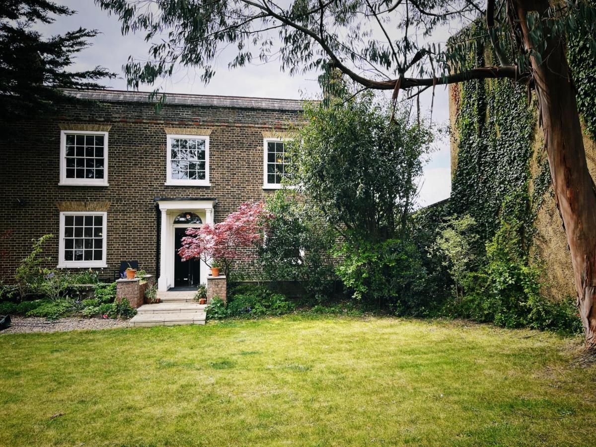 Manor House Of Cheshunt- Historic Villa Exterior foto